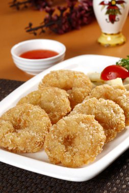 Vietnamca karides pan kek ile plaka closeup