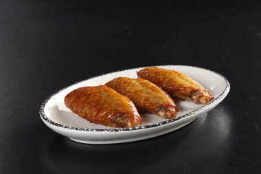 kızarmış tavuk kanatları, yakından görmek 