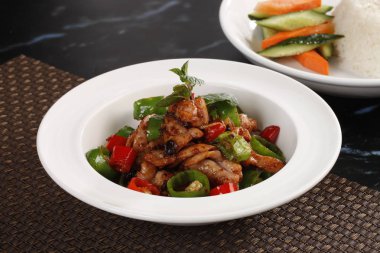 pirinç, yakından görmek ile baharatlı tavuk