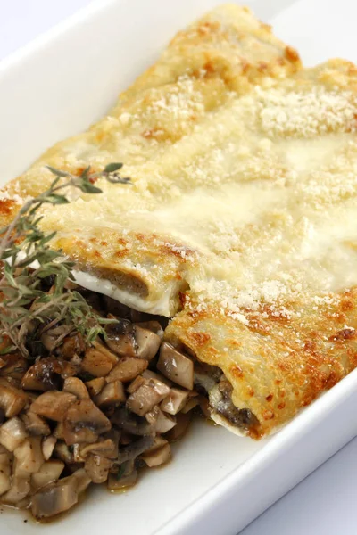 Tasty Mushroom Pie Close View — Stock Photo, Image