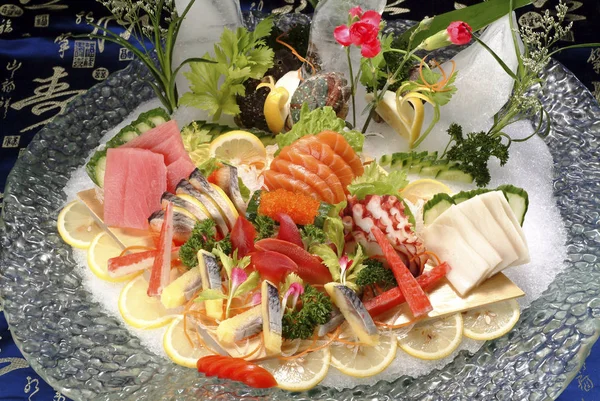 Închiderea Setului Restaurante Sashimi Fructe Mare Tradiționale Japoneze — Fotografie, imagine de stoc