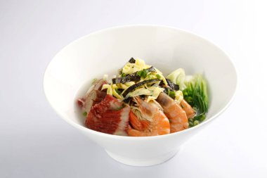 karides ve Barbekü domuz eti şehriye, yakından görmek 