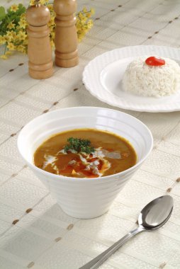 Masada köri pişmiş tavuk eti closeup