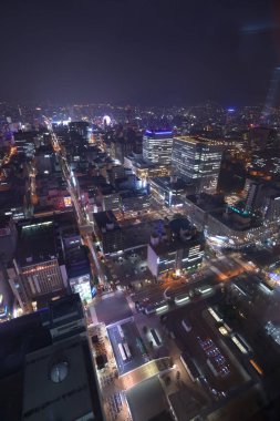 Gece Hokkaido mimarisi, Japonya.