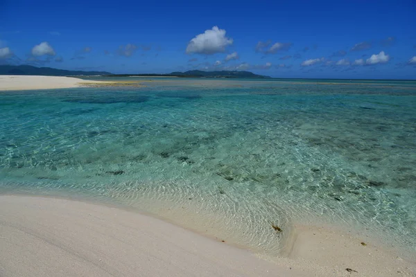 Strand Mit Meereswellen Tag — Stockfoto