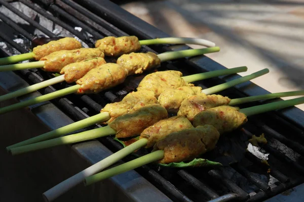 Barbecue Pollo Alla Griglia — Foto Stock