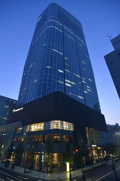 Modern Skyscraper Reflective Windows — 스톡 사진