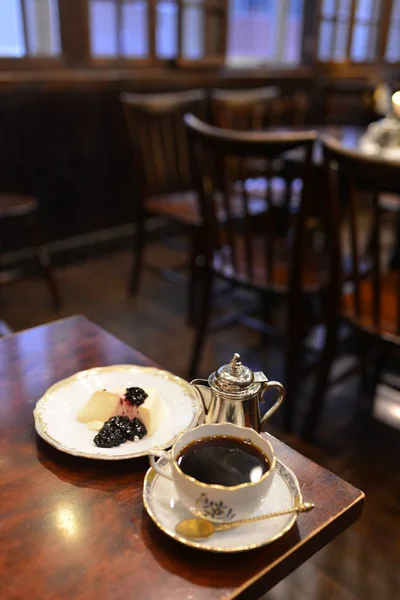Φλιτζάνι Καφέ Στο Τραπέζι Κοντινό Πλάνο — Φωτογραφία Αρχείου