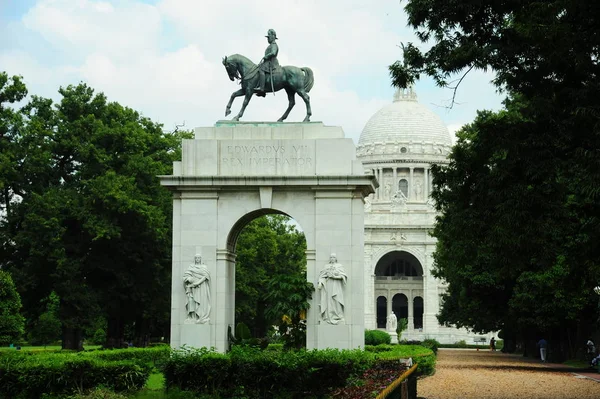 The Maiden and Victoria memorial architecture, India