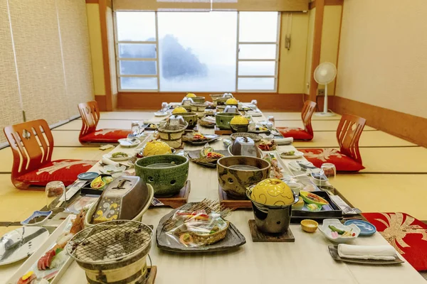Masă Asiatică Festivă Servită Pentru Cină — Fotografie, imagine de stoc