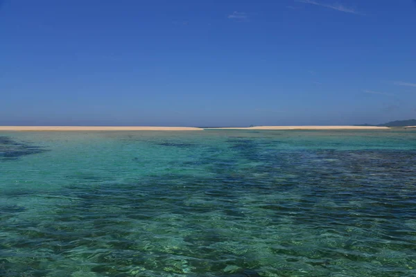 Strand Mit Meereswellen Tag — Stockfoto