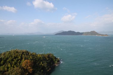 Gündüz deniz kıyısı 