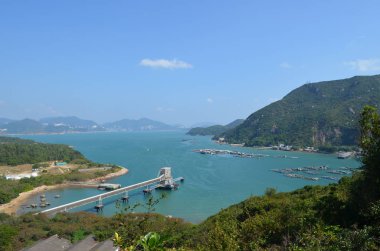 Gündüz deniz kıyısı