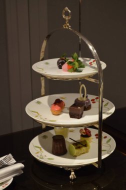 Asya Kafe 'sinde küçük tatlıların çeşitliliği