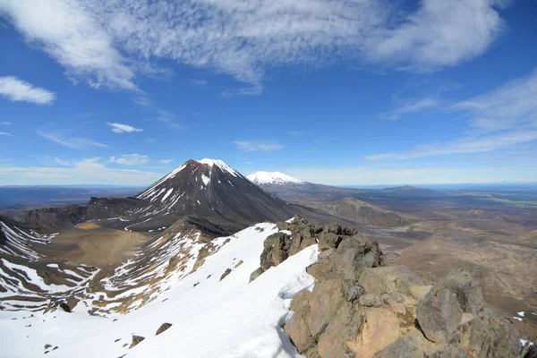 Hegycsúcsok Borított Taupo Zéland — Stock Fotó