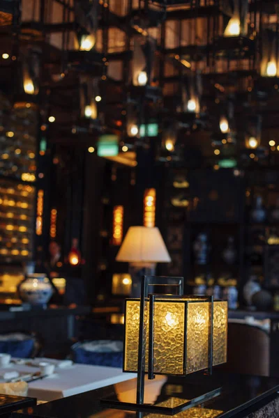 Ázsiai Étterem Megvilágított Lámpákkal — Stock Fotó