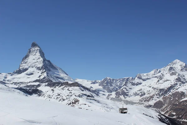 Pan skott av snö berget i Gornergrat Valais — Stockfoto