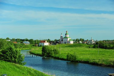 Side shot of the peaceful landscape in Golden Ring