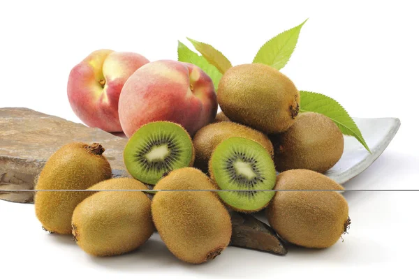 Kiwi Honey Peaches White Background — Stock Photo, Image