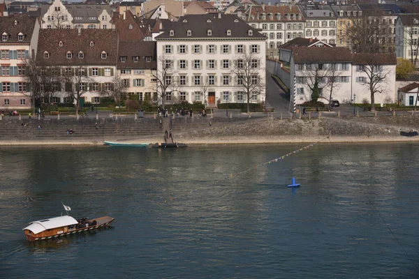 Tampilan sisi sungai Basel — Stok Foto