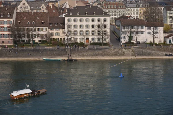 Flussseite von basel — Stockfoto