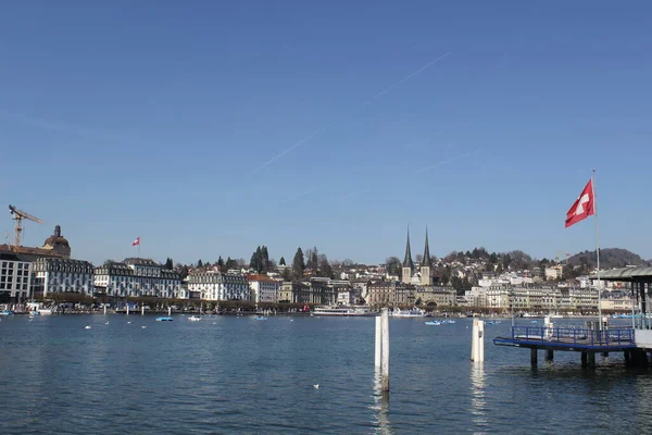 Hamnutsikt över Luzern — Stockfoto