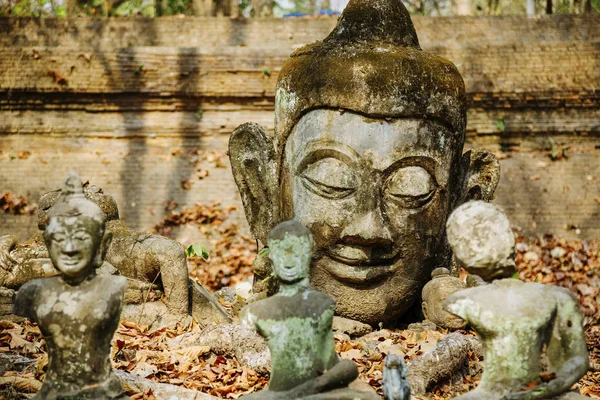 Estatua Buda Viejo Parque — Foto de Stock
