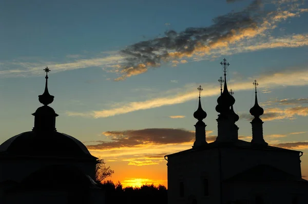 Église de la Résurrection au coucher du soleil — Photo