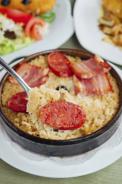Cook rice in hot pot — Stok fotoğraf