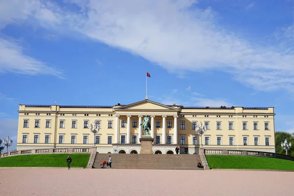Слот Королевский Дворец Осло Норвегия — стоковое фото
