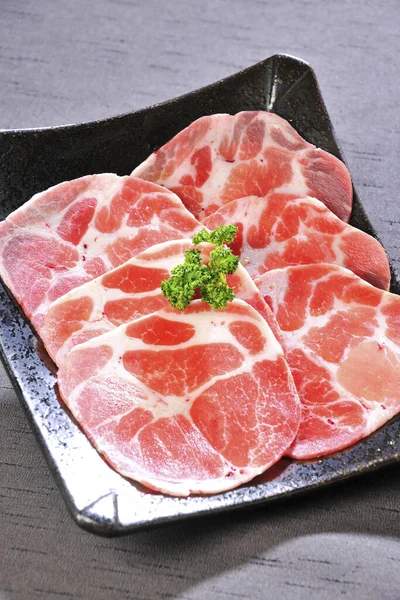 El retrato de la carne de cerdo rebanada —  Fotos de Stock