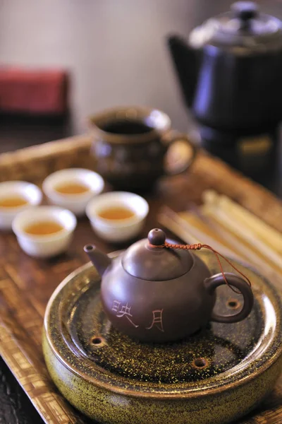 Still life teapot set of Taiwan High mountain tea — Stock Photo, Image