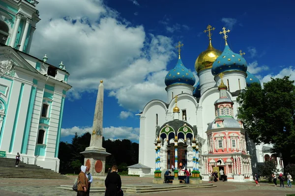 Outside looking of The Holy Trinity St Sergius Lavra — 图库照片