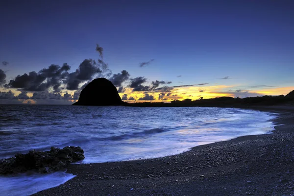 Imagen escénica de la isla de Mantou Rock Lanyu — Foto de Stock