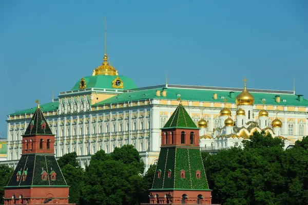 Outside looking of the Moscow Kremlin — Stok fotoğraf