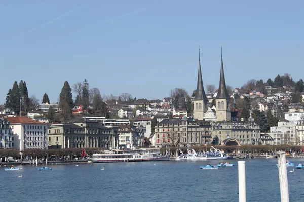 Luzern Hamn Med Fartyg Och Byggnader Bakgrunden — Stockfoto