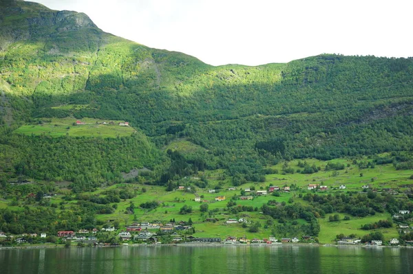 Malerischer Blick Auf Kleines Dorf Den Bergen Schönheit Der Natur — Stockfoto