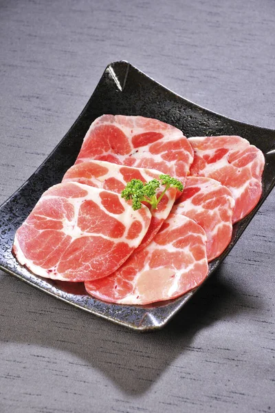 Портрет свинини нарізаної їжею — стокове фото