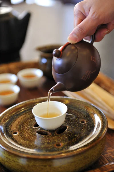 Натюрморт чайник набор Тайвань Высокий горный чай — стоковое фото