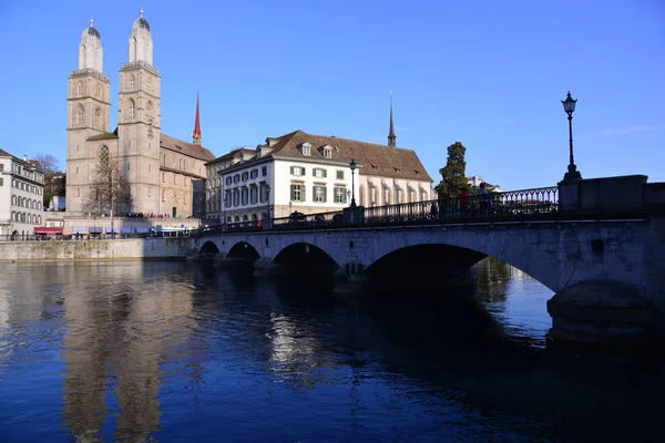 Scenic view of the Cruise Zurich Lake — Stockfoto