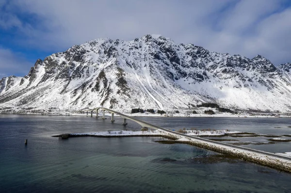Luftaufnahme Von Brücke Und Uferpromenade Auf Den Lofoten Norwegen — Stockfoto