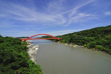 Tayvan 'daki Changhong Köprüsü' nün manzarası.
