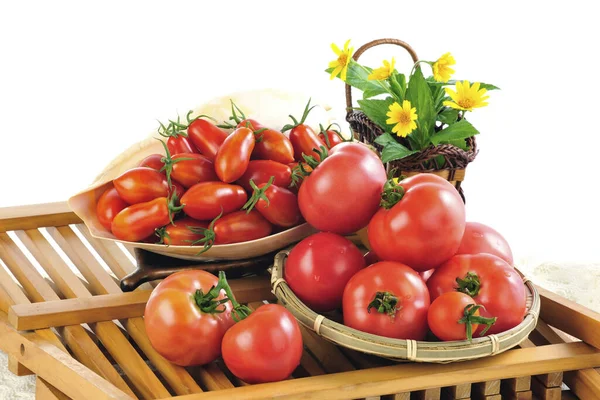 Légumes Sains Sur Panier Bambou Étagère Bois — Photo