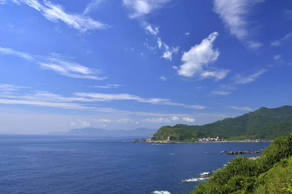 Scenic Shot Blue Sea Sky Green Coast New Taipei City — Stock Photo, Image