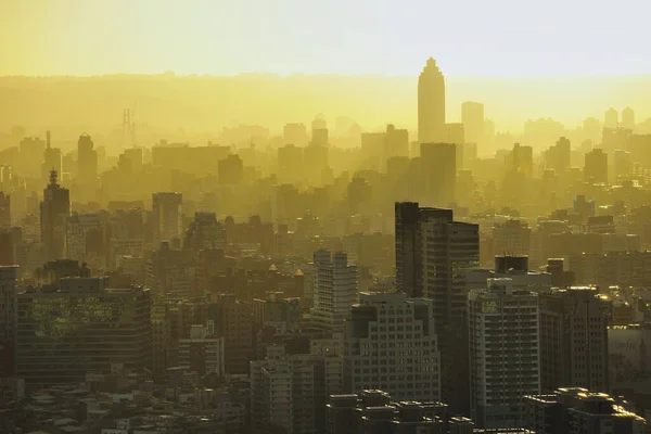 Città Alla Nebbia Mattutina Shin Kong Life Tower Taipei Taiwan — Foto Stock