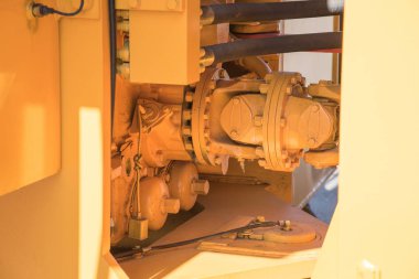 Bazı bölümleri nakliye cevheri için büyük bir arabadan Bel adı verilen