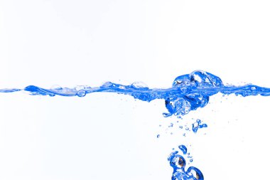 Güzel ve serin kabarcıklar mavi su