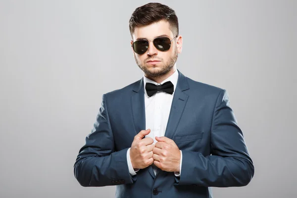 Young man in suit with sunglasses — Stock Fotó