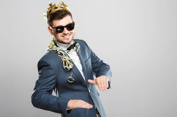 Cool man in crown — Stock Photo, Image