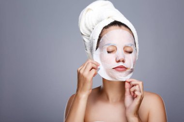 Uzak çekerek maske modeli